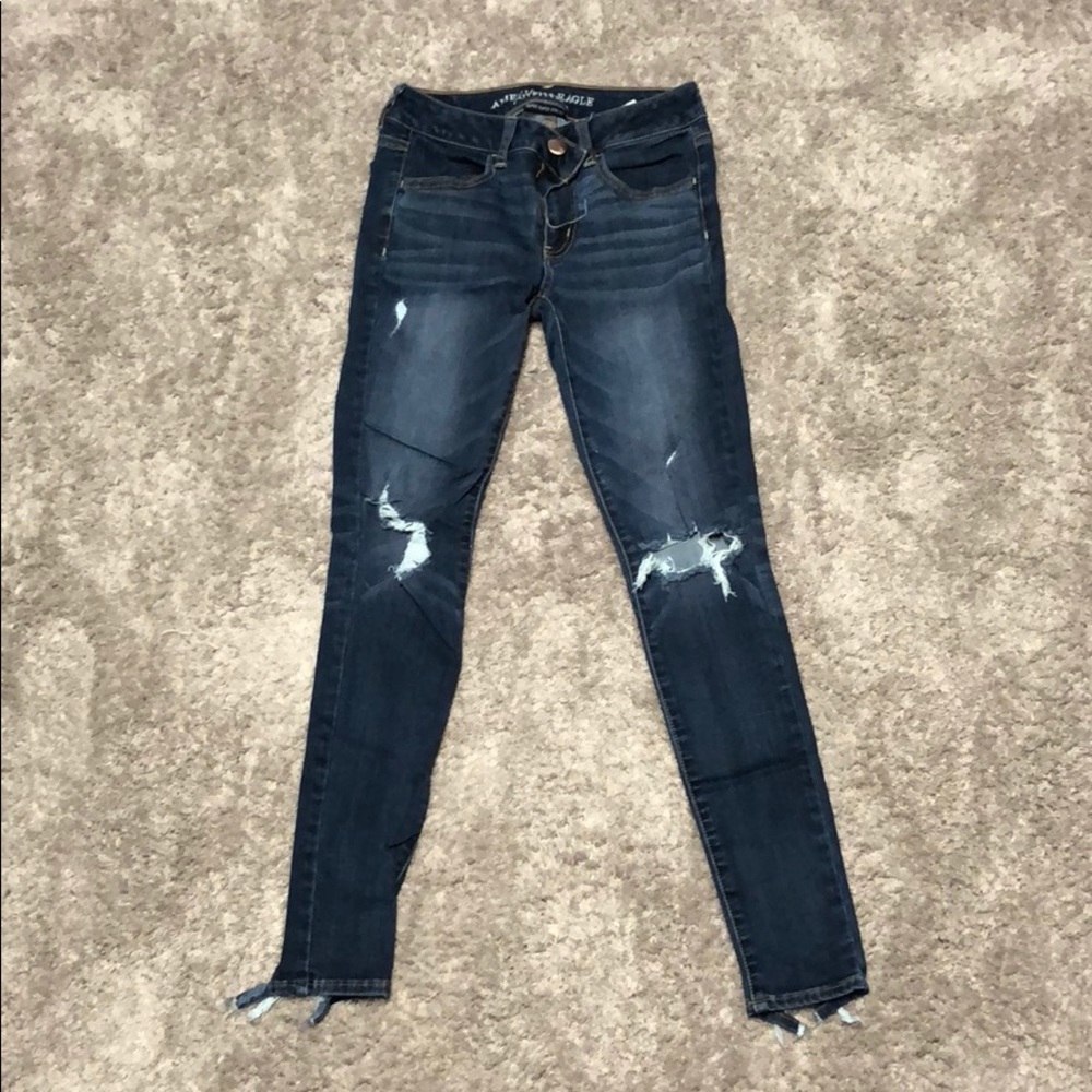 American Eagle jeggings with holes